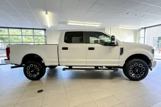 Ford F-250 Super Duty 2018 4x4 XLT 4dr Crew Cab 8 ft. LB Pickup