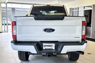 Ford F-250 Super Duty 2018 4x4 XLT 4dr Crew Cab 8 ft. LB Pickup