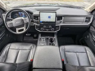 Ford Expedition MAX 2022 4x4 XLT SUV de 4 puertas