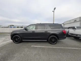 Ford Expedition MAX 2022 4x4 XLT SUV de 4 puertas