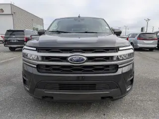 Ford Expedition MAX 2022 4x4 XLT SUV de 4 puertas