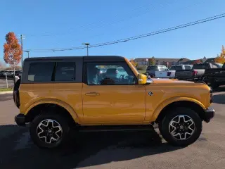 Ford Bronco 2022 4x4 Outer Banks 2dr SUV