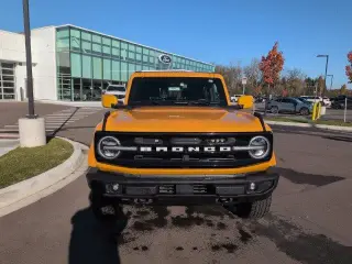 Ford Bronco 2022 4x4 Outer Banks 2dr SUV