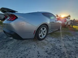 Ford Mustang 2024 EcoBoost 2dr Fastback