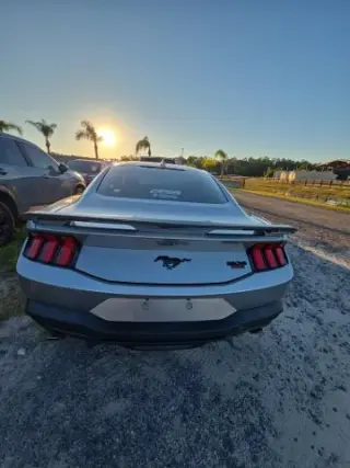 Ford Mustang 2024 EcoBoost 2dr Fastback