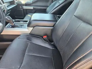Ford F-150 2018 4x4 XLT 4dr SuperCrew 5.5 ft. SB