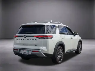 Nissan Pathfinder 2024 SL 4 SUV