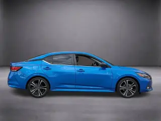 Nissan Sentra 2023 SR 4dr Sedán