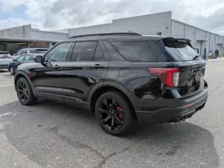 Ford Explorer 2023 AWD ST 4dr SUV