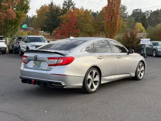 Honda Accord 2020 Touring 4dr Sedán