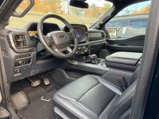 Ford F-150 2024 4x4 XLT 4puertas SuperCrew 5.5 pies SB