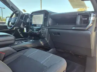 Ford F-150 2024 4x2 STX 4dr SuperCrew 5.5 ft. SB