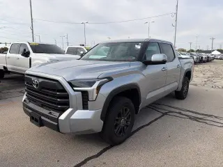Toyota Tundra 2024 4x4 SR5 4dr CrewMax Cab Pickup SB