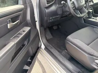 Toyota Tundra 2024 4x4 SR5 4dr CrewMax Cab Pickup SB