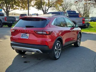 Ford Escape 2024 AWD Platinum 4dr SUV