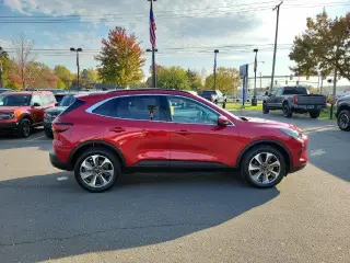 Ford Escape 2024 AWD Platinum 4dr SUV