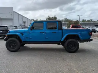 Jeep Gladiator 2021 4x4 Sport 4dr Crew Cab 5.0 ft. SB