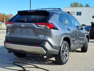 Toyota RAV4 Híbrido 2024 AWD Limited 4dr SUV