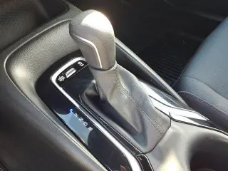 Toyota Corolla 2023 SE Sedán 4 puertas