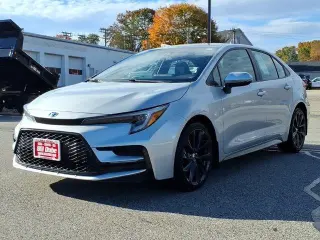 Toyota Corolla 2023 SE Sedán 4 puertas