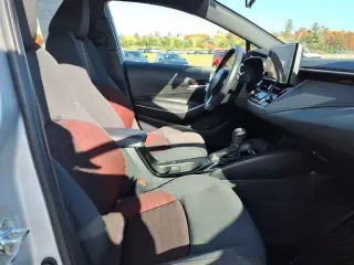 Toyota Corolla 2023 SE Sedán 4 puertas