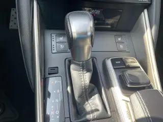 Lexus IS 350 2017 AWD 4dr Sedán