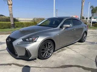 Lexus IS 350 2017 AWD 4dr Sedán