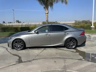 Lexus IS 350 2017 AWD 4dr Sedán