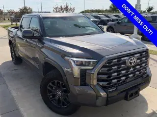 Toyota Tundra 2022 4x2 Platinum 4dr CrewMax Cab Pickup SB
