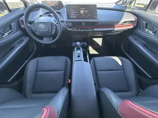 Toyota Prius Plug-in Híbrido 2025 XSE Premium 4 puertas Hatchback