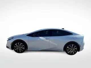 Toyota Prius Plug-in Híbrido 2025 XSE Premium 4 puertas Hatchback
