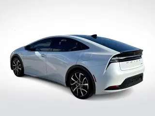 Toyota Prius Plug-in Híbrido 2025 XSE Premium 4 puertas Hatchback
