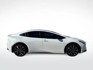 Toyota Prius Plug-in Híbrido 2025 XSE Premium 4 puertas Hatchback
