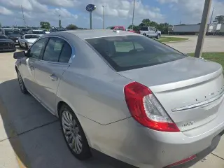 Lincoln MKS 2015 Sedán de 4 puertas