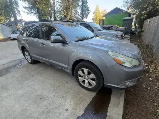 Subaru Outback 2010