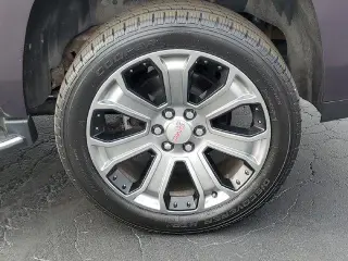 GMC Yukon 2016 4x4 SLE SUV de 4 puertas