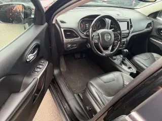 Jeep Cherokee 2021 4x4 Latitude Lux 4 puertas SUV