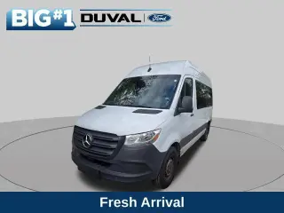 Mercedes-Benz Sprinter 2025 2500 3dr 144 in. WB Furgón de Pasajeros (2.0L I4)
