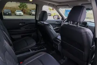 Nissan Pathfinder 2023 Platino 4 SUV
