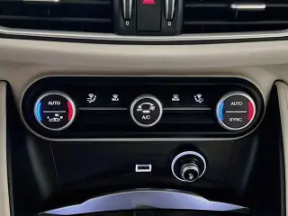Alfa Romeo Stelvio 2021 Sprint 4dr Crossover