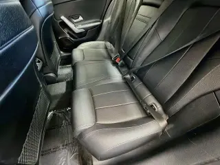 Mercedes-Benz Clase A 2019 A 220 4dr Sedán