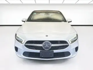 Mercedes-Benz Clase A 2019 A 220 4dr Sedán