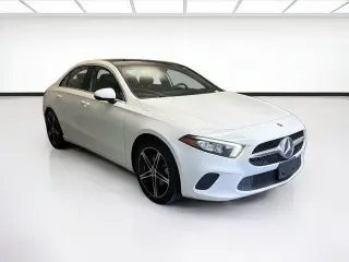 Mercedes-Benz Clase A 2019 A 220 4dr Sedán