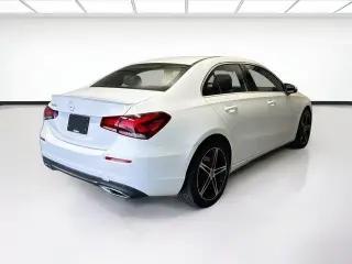 Mercedes-Benz Clase A 2019 A 220 4dr Sedán