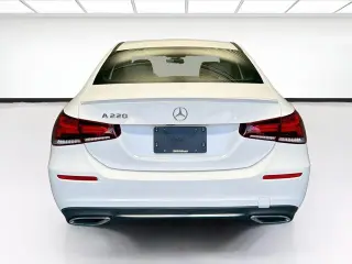 Mercedes-Benz Clase A 2019 A 220 4dr Sedán