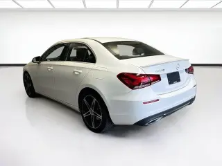 Mercedes-Benz Clase A 2019 A 220 4dr Sedán