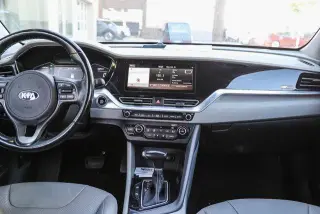 Kia Niro Híbrido Enchufable 2020 EX Premium Crossover 4 puertas
