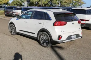 Kia Niro Híbrido Enchufable 2020 EX Premium Crossover 4 puertas