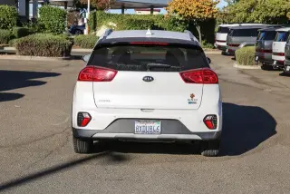 Kia Niro Híbrido Enchufable 2020 EX Premium Crossover 4 puertas