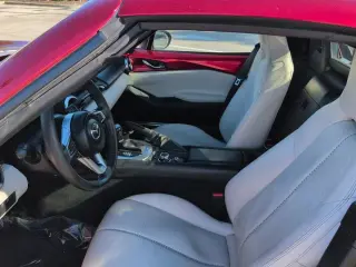 Mazda MX-5 Miata RF 2021 Grand Touring 2dr Convertible 6A